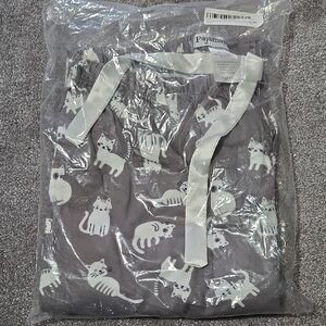 Women’s Gray Cat Print Pajama Pants